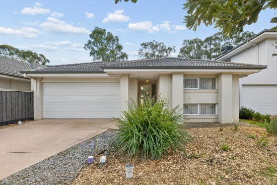 27/2 Barton Drive, Sandhurst, Vic 3977