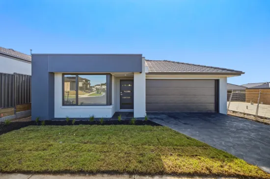 27 Bastille St, Berwick, Vic 3806