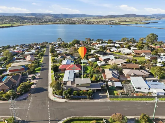 27 Bay Road, Midway Point, Tas 7171