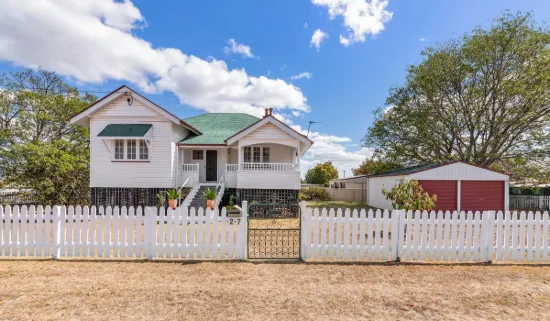 27 Bourke Street, Warwick, Qld 4370