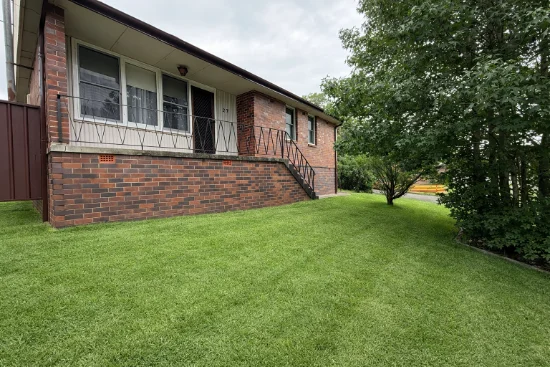 27 Brewongle Avenue, Penrith NSW 2750 - For Rent