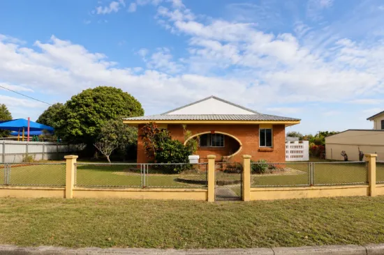27 Brisbane Street, Ayr, Qld 4807