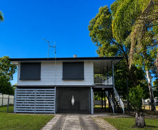 27 Brock Crescent, Dysart, Qld 4745