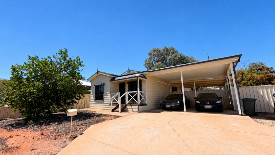 27 Callitris Circuit, Roxby Downs, SA 5725