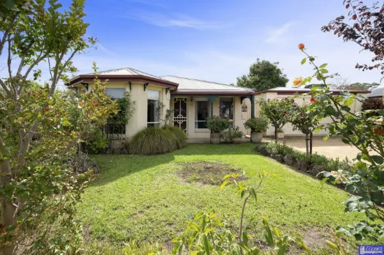 27 Clairmont Close, Somerville, Vic 3912