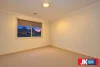 27 Clearwater Rise Parade, Truganina, Vic 3029-Image