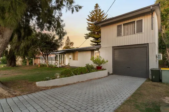 27 Clytie Road, Silver Sands, WA 6210