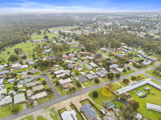 27 Cobram St, Tocumwal, NSW 2714-Image