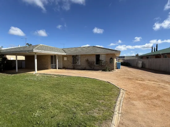 27 Easton Road, Castletown, WA 6450