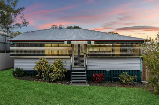 27 Edwin Street, Berserker, Qld 4701