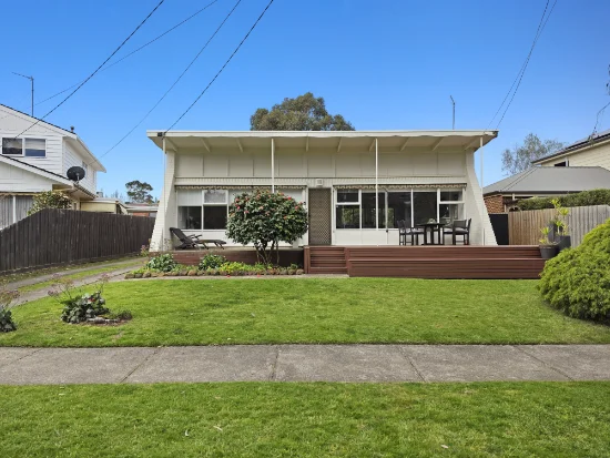 27 Gairloch Grove, Newtown, Vic 3220
