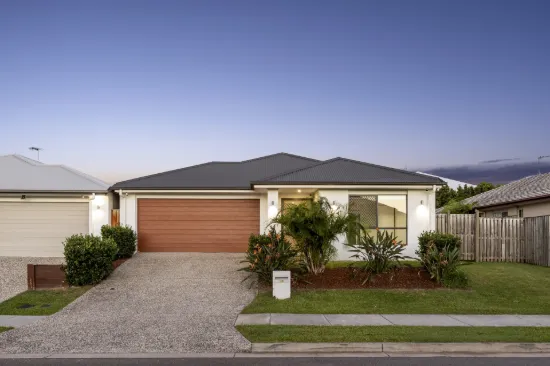 27 Girtin Circuit, Pimpama, Qld 4209