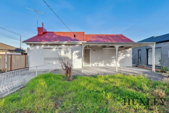 27 Glengala Road, Sunshine West, Vic 3020 - For Rent