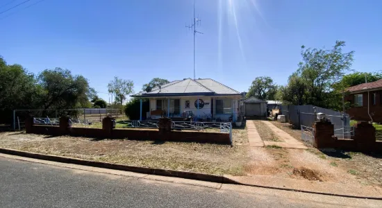 27 Gobondery Street, Trundle, NSW 2875