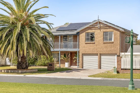 27 Harriet Spearing Drive, Woonona, NSW 2517
