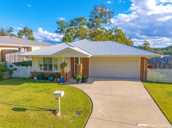 27 Kimberley Avenue, Southside, Qld 4570