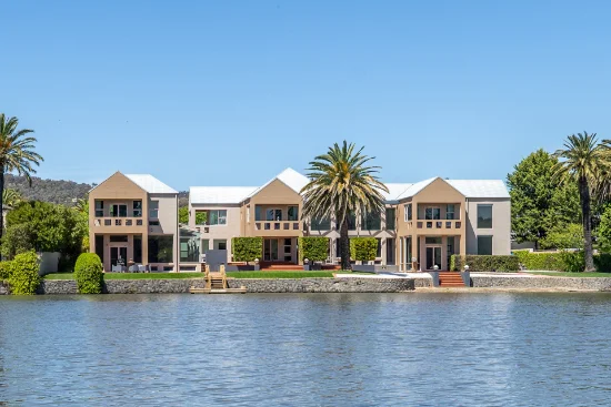 27 Lakeview Gardens, Jerrabomberra, NSW 2619