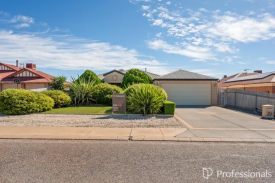 27 Longmore Parade, Broadwood, WA 6430