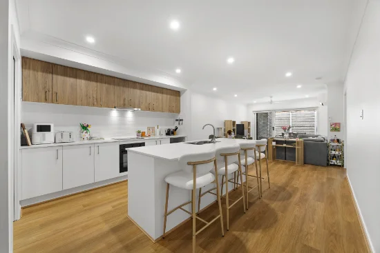 27 Magnetic Street, Morayfield, Qld 4506