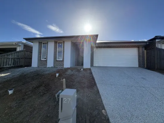 27 Mapleton Avenue, Warragul, Vic 3820