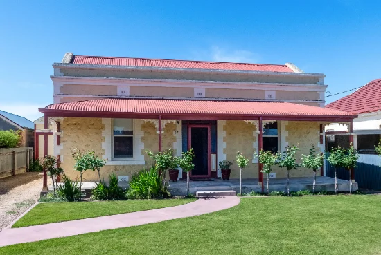 27 McHenry Street, Murray Bridge, SA 5253 - For Sale