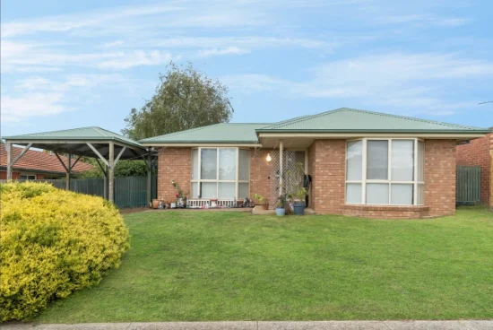 27 Meadowvale Drive, Grovedale, Vic 3216