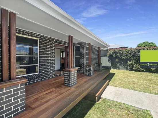 27 Mewburn Drive, Goulburn, NSW 2580