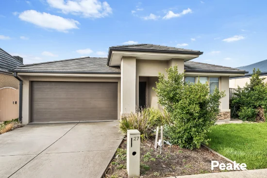 27 Mossey Crescent, Cranbourne East, Vic 3977