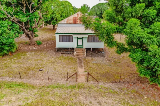 27 New Queen Rd, Queenton, Qld 4820