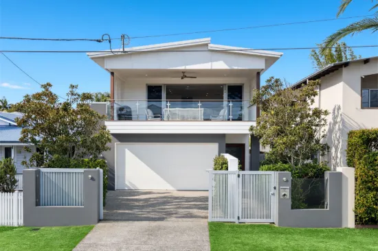 27 Outram Street, Lota, Qld 4179