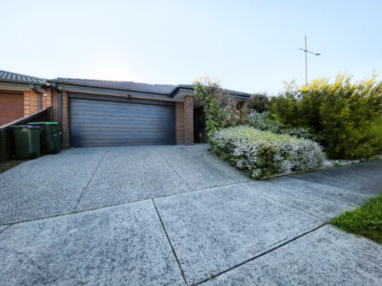 27 Overnewton way, Wollert, Vic 3750