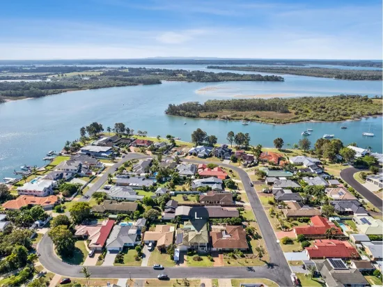 27 Palm Terrace, Yamba, NSW 2464