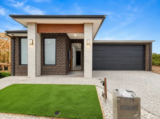 27 Parklea Way, Thornhill Park, Vic 3335