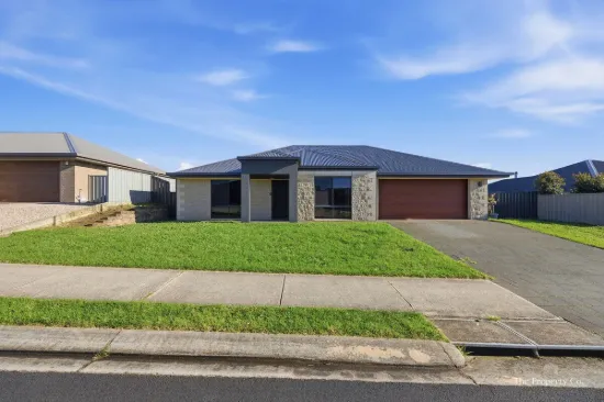 27 Pinehurst Drive, Worrolong, SA 5291