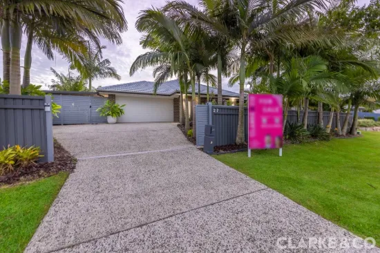 27 Pineview Drive, Beerwah, Qld 4519