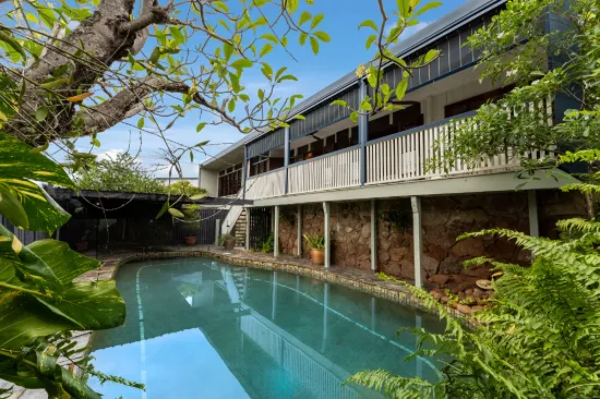 27 Potts Street, Belgian Gardens, Qld 4810