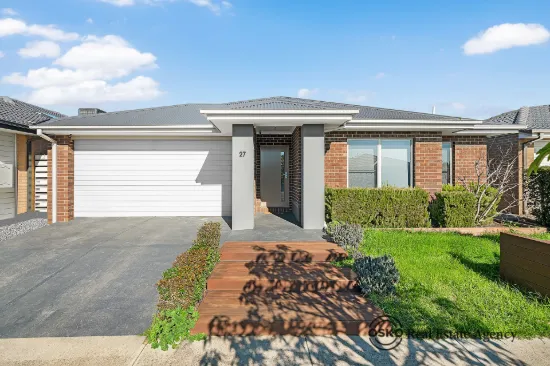 27 Precinct Road, Charlemont, Vic 3217