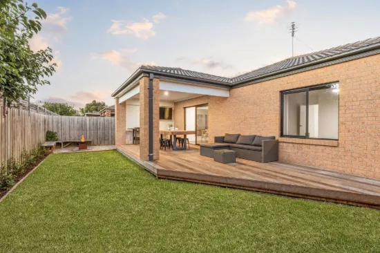 27 Prominence Boulevard, Armstrong Creek, Vic 3217
