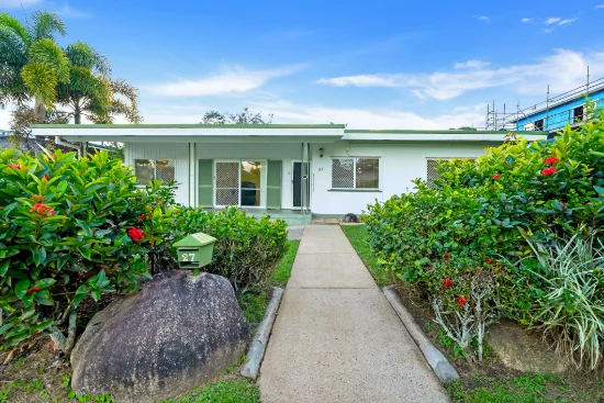 27 Pyne Street, Edge Hill, Qld 4870