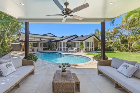 27 Ron Penhaligon Way, Robina, Qld 4226
