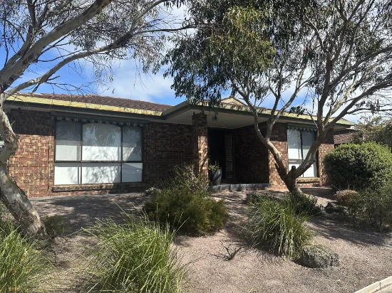 27 Shirva Crescent, Portland, Vic 3305