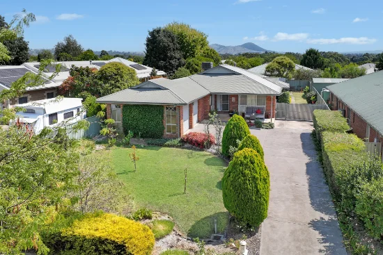 27 Somerset Crescent, Mansfield, Vic 3722