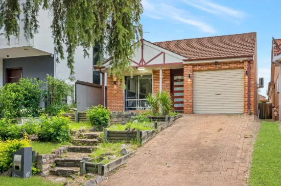 27 Sparrow Lane, Green Valley, NSW 2168