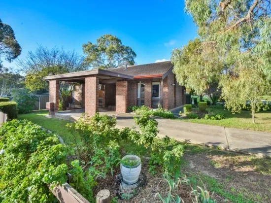 27 Suffolk Drive, Morphett Vale, SA 5162