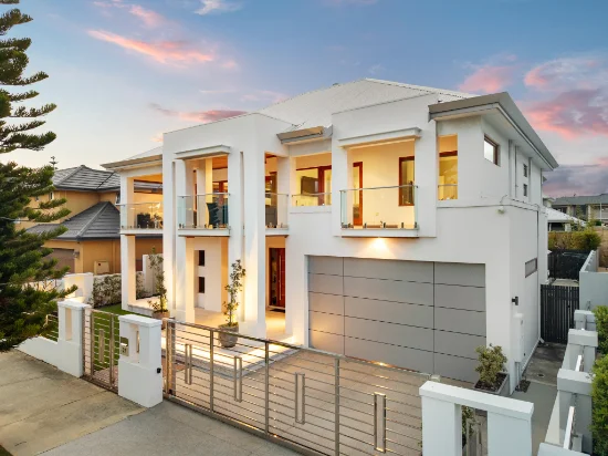 27 Tenerife Boulevard, Hillarys, WA 6025