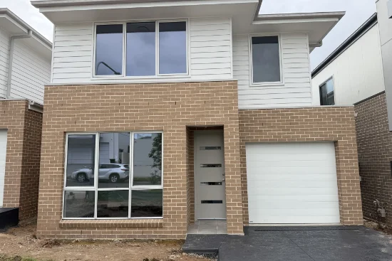 27 Thirteenth Avenue, Austral, NSW 2179