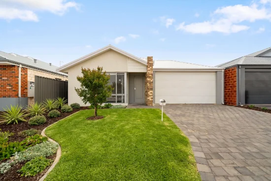 27 Townsend Street, Lakelands, WA 6180