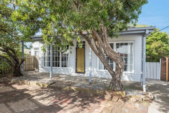 27 Tucker Street, Breakwater, Vic 3219
