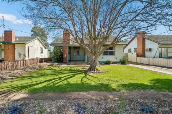 27 Tweddle Street, Numurkah, Vic 3636