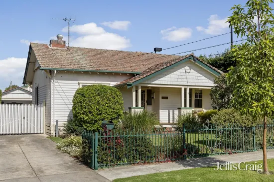 27 Tweedside Street, Essendon, Vic 3040